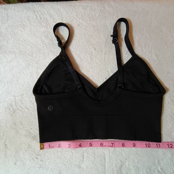 VGUC: Lululemon Black Focuser Scoop-Neck Bra Nulu - Picture 2 of 4